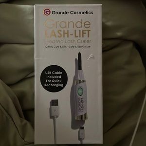 Grande lash lift heated eyelash curler